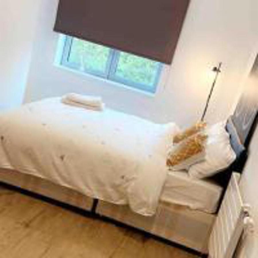Tee Sweetlux In Canning Town Appartement *